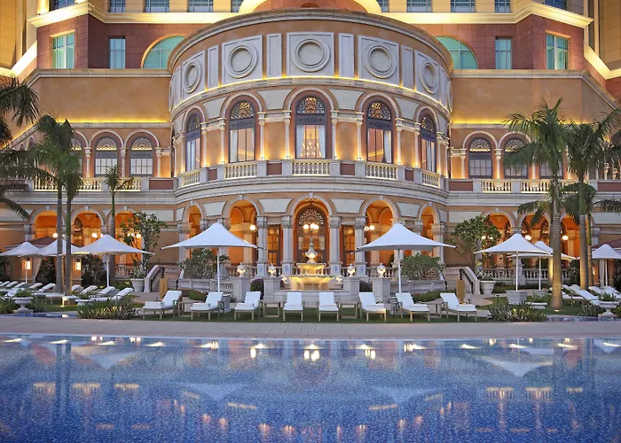 Four Seasons 5* Macau