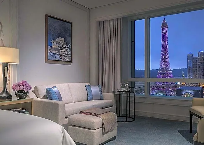 Four Seasons Hotel